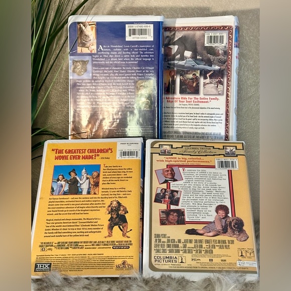 Classic VHS Movie Bundle 4:Annie, Jumanji, The Wizard of Oz, Alice in Wonderland - Picture 2 of 5
